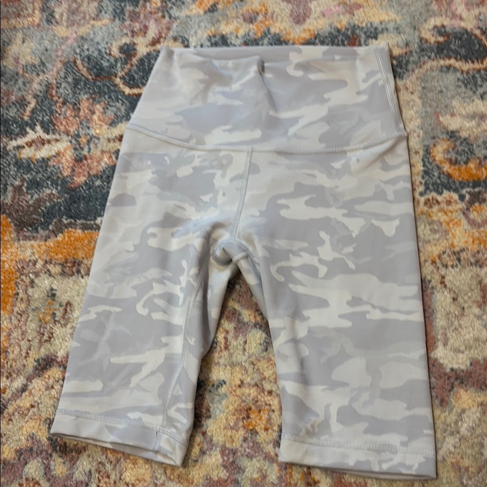 Lululemon athletica Wunder Under Short 10” Ribbed